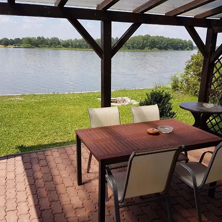 Сasa de vacaciones In 26850 Hluboká nad Vltavou